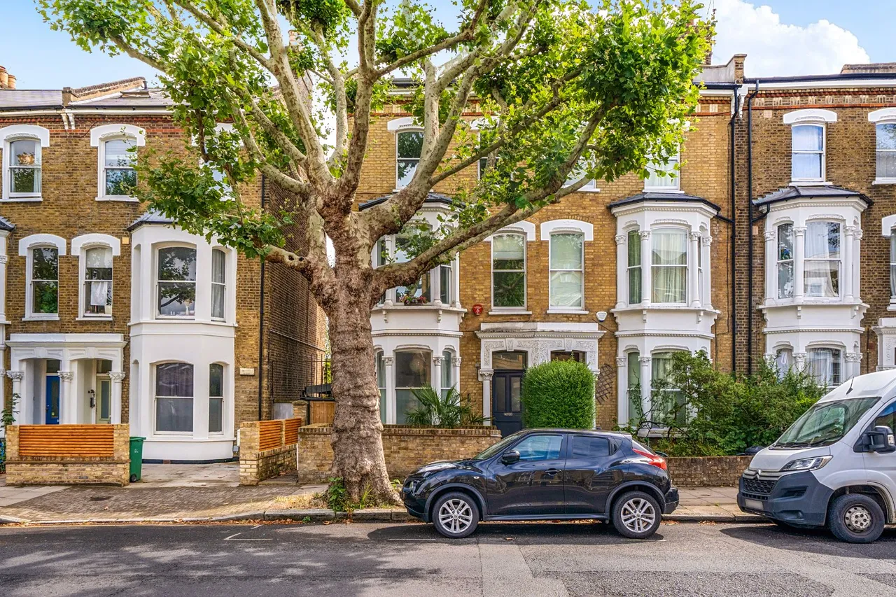 2 bed flat for sale — Hanley Road, Stroud Green, London, N4