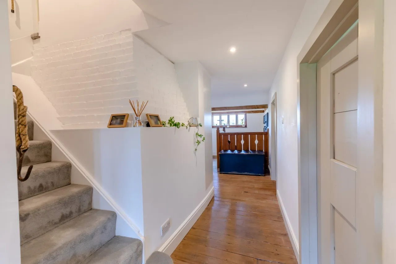 Deerton Street, Teynham, Kent, ME9 9LL, photo 10