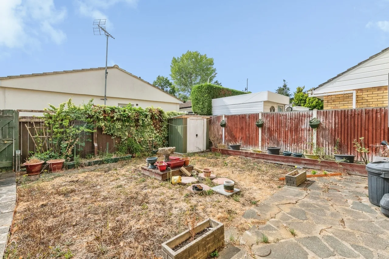 Brecon Close, Pitsea, Basildon, Essex, SS13, photo 11