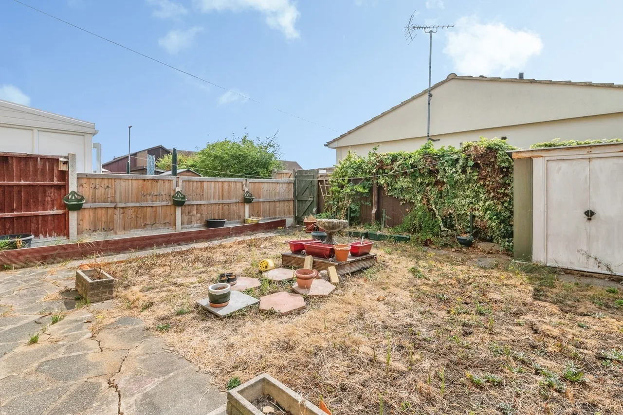 Brecon Close, Pitsea, Basildon, Essex, SS13, photo 4