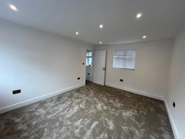 Summers Lane, North Finchley, N12, photo 4