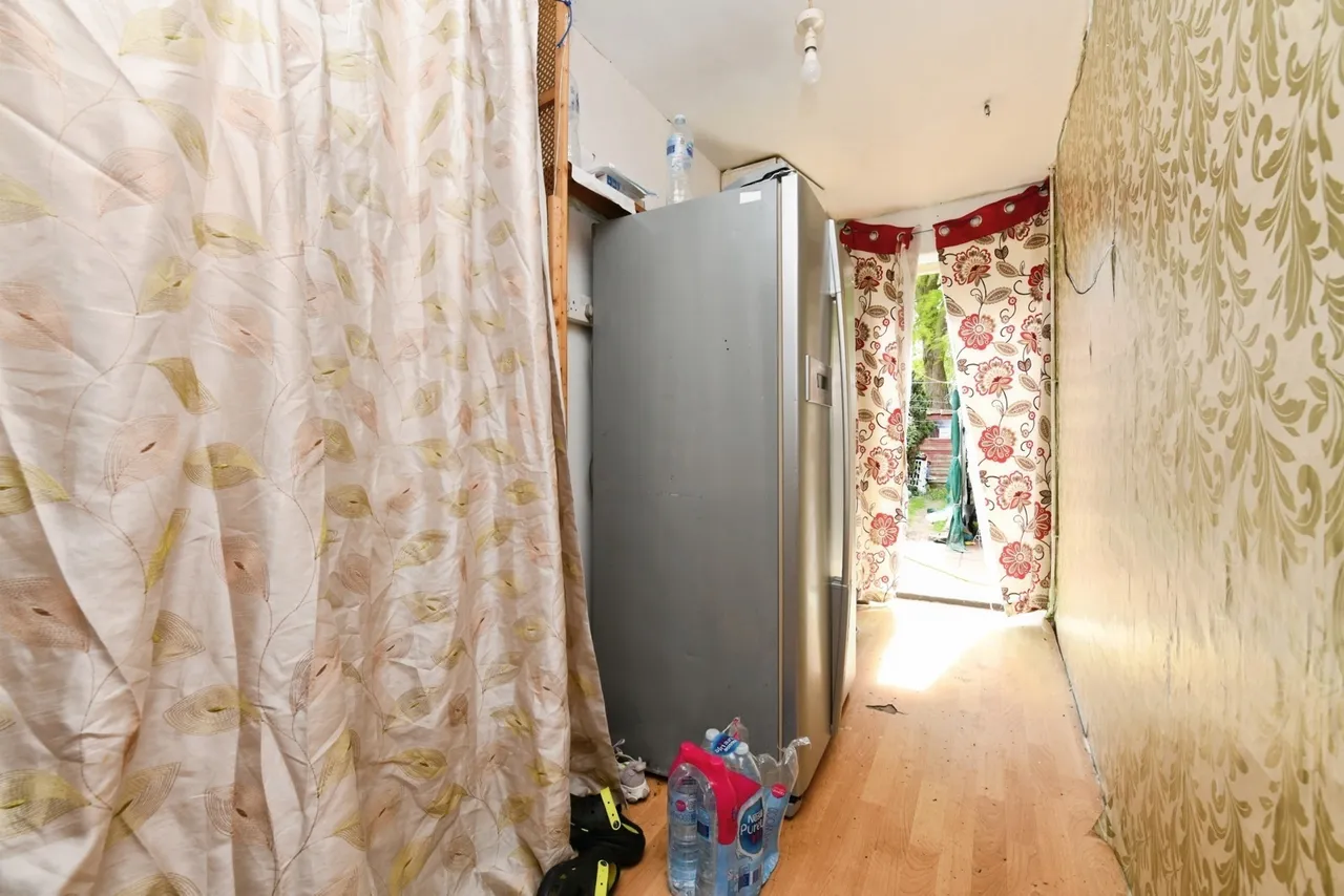 Methersgate, Basildon, Essex, SS14, photo 11