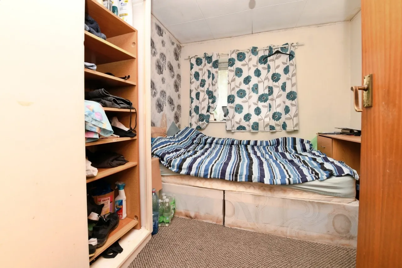 Methersgate, Basildon, Essex, SS14, photo 13