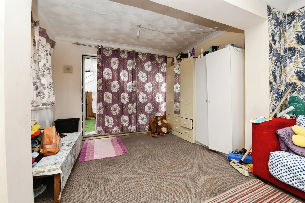 Methersgate, Basildon, Essex, SS14, photo 7