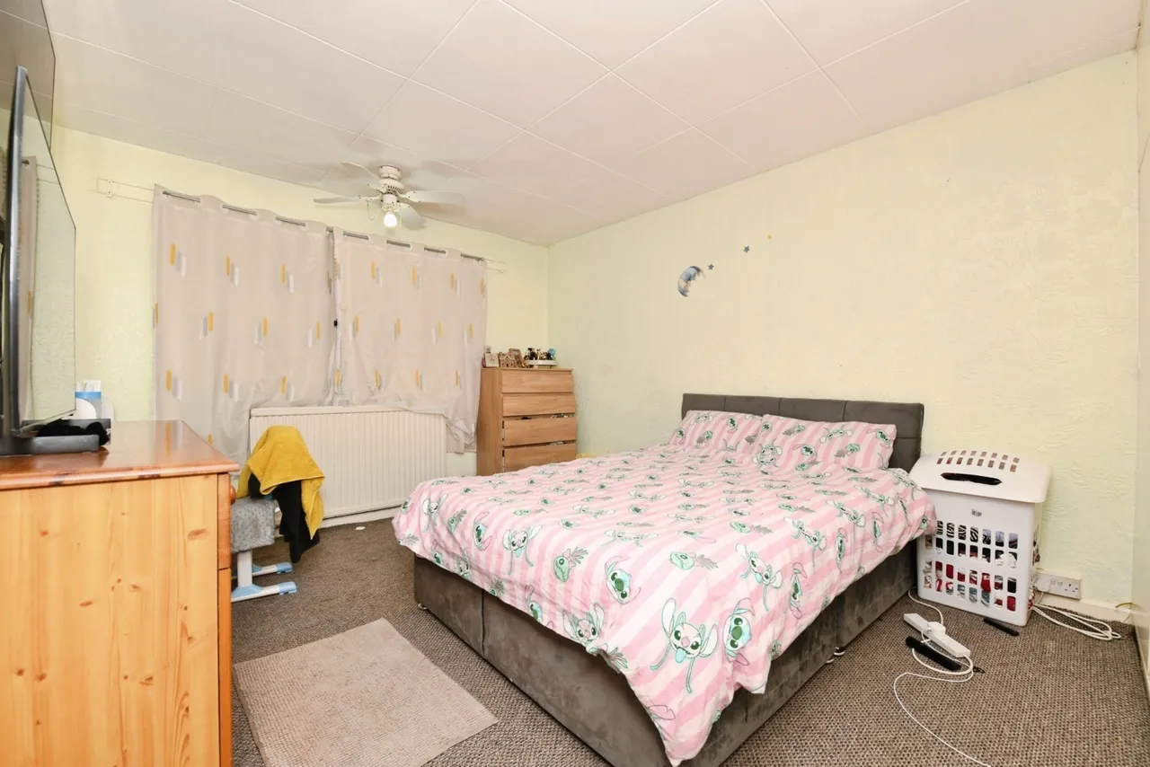Methersgate, Basildon, Essex, SS14, photo 4