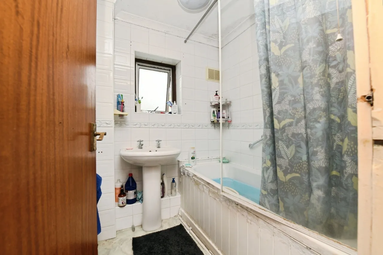 Methersgate, Basildon, Essex, SS14, photo 5