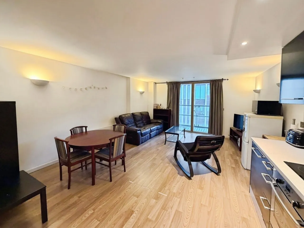 2 bed flat for sale — West Point, LS1