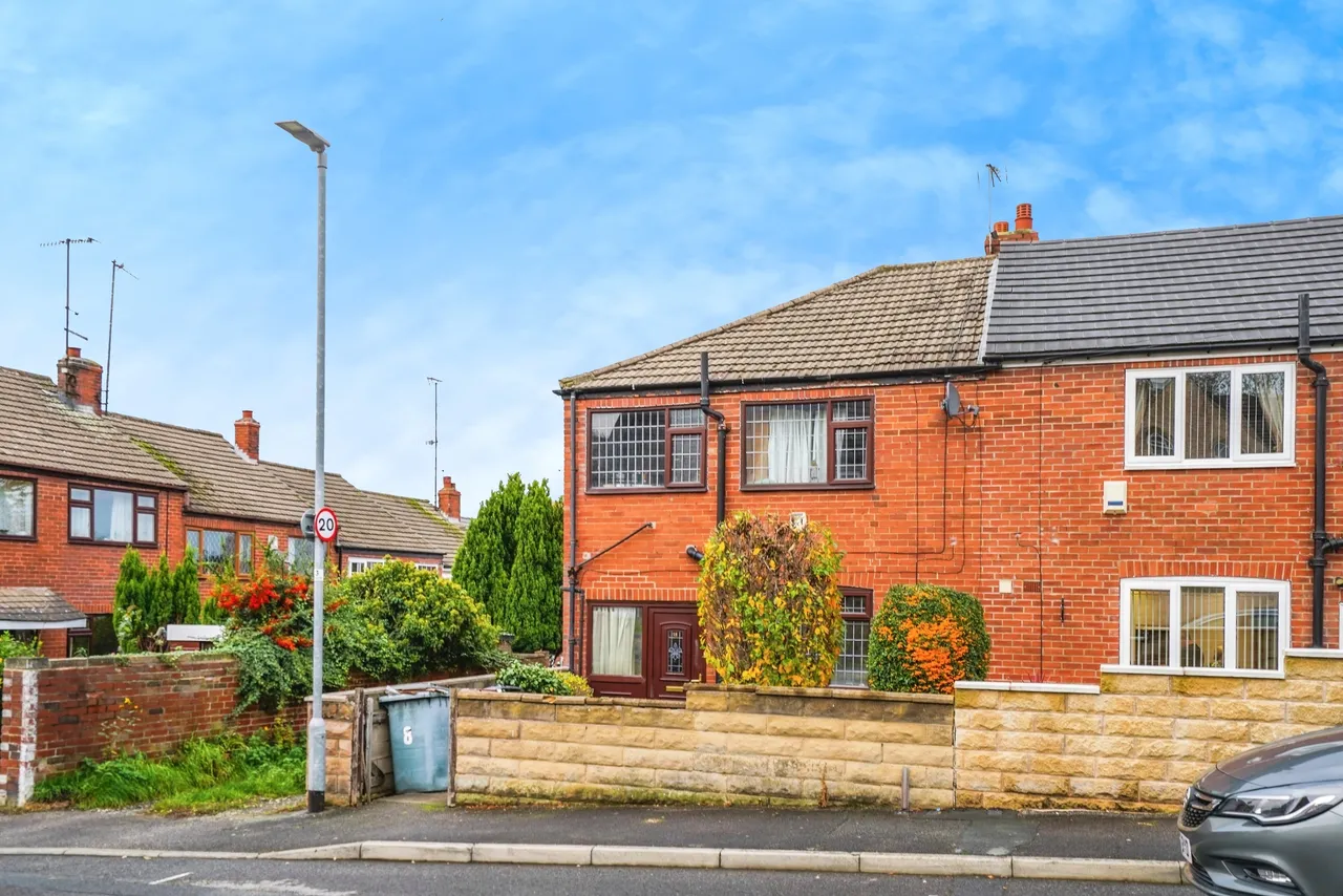 School Street, Leeds, LS27, photo 13