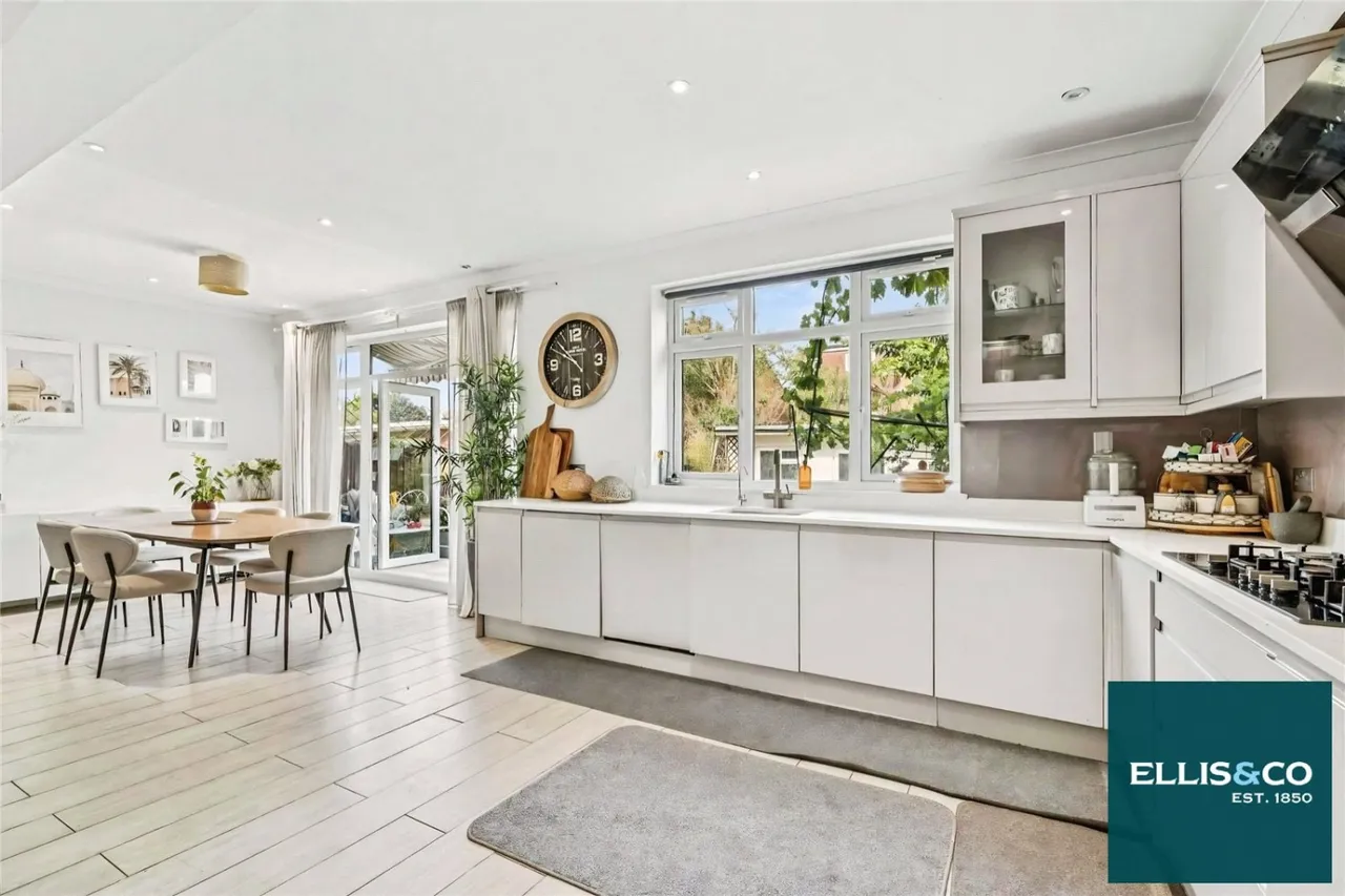 Cheviot Gardens, Cricklewood, NW2, photo 4