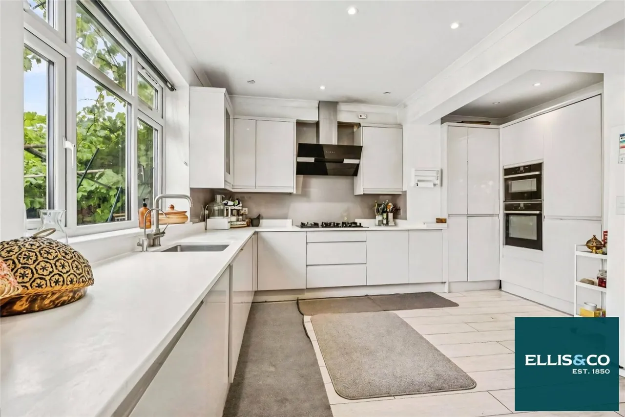 Cheviot Gardens, Cricklewood, NW2, photo 6