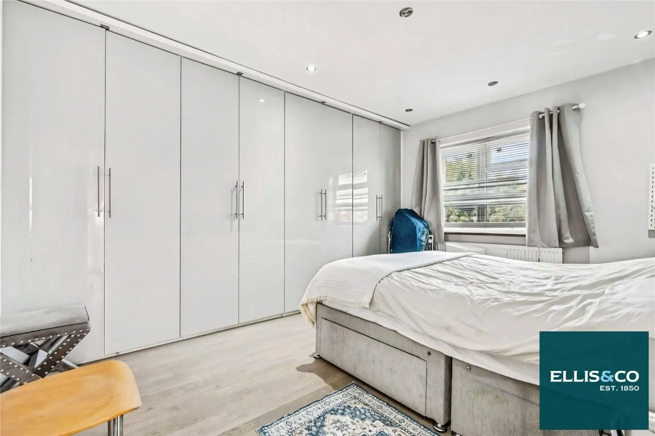 Cheviot Gardens, Cricklewood, NW2, photo 8
