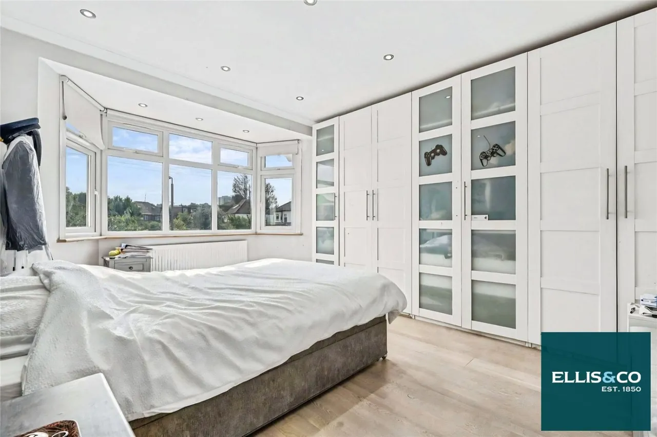 Cheviot Gardens, Cricklewood, NW2, photo 7