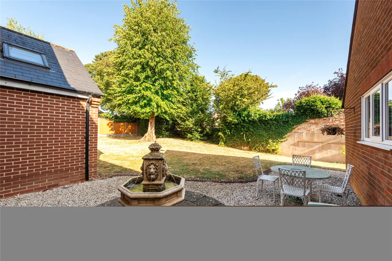 Kneesworth Street, Royston, SG8, photo 35