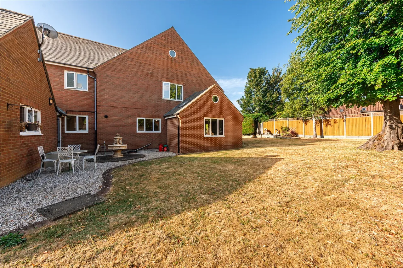 Kneesworth Street, Royston, SG8, photo 33
