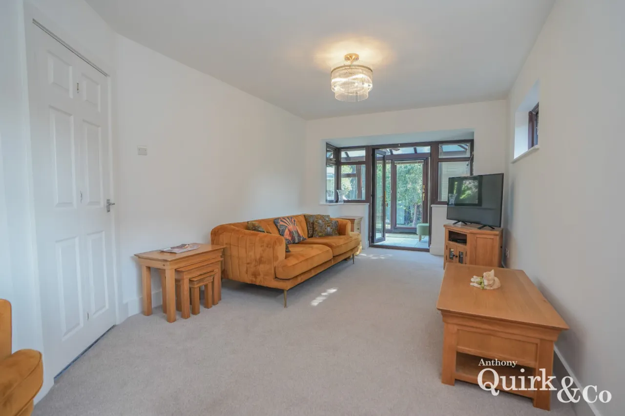 Gainsborough Avenue, Canvey Island, SS8, photo 4