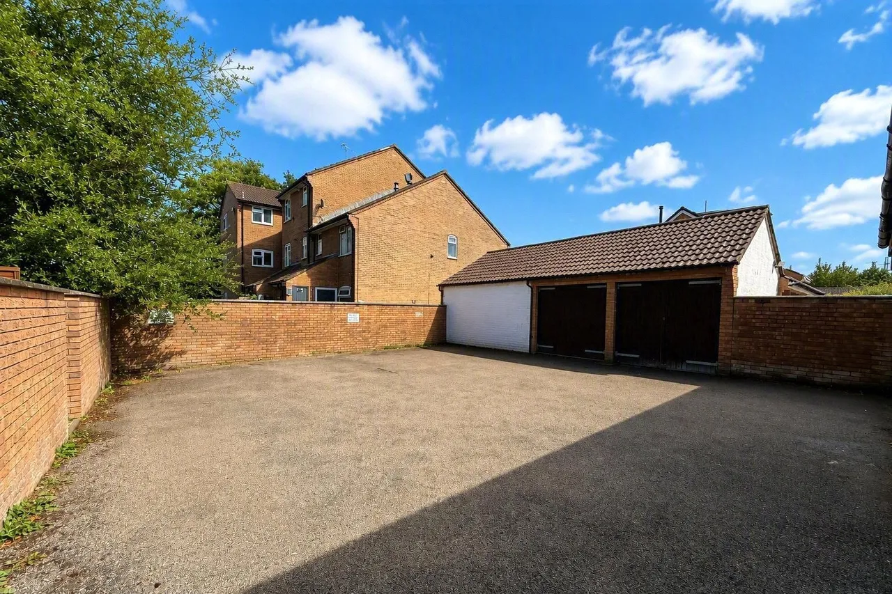 Southbrook Close, Canford Heath, BH17, photo 7