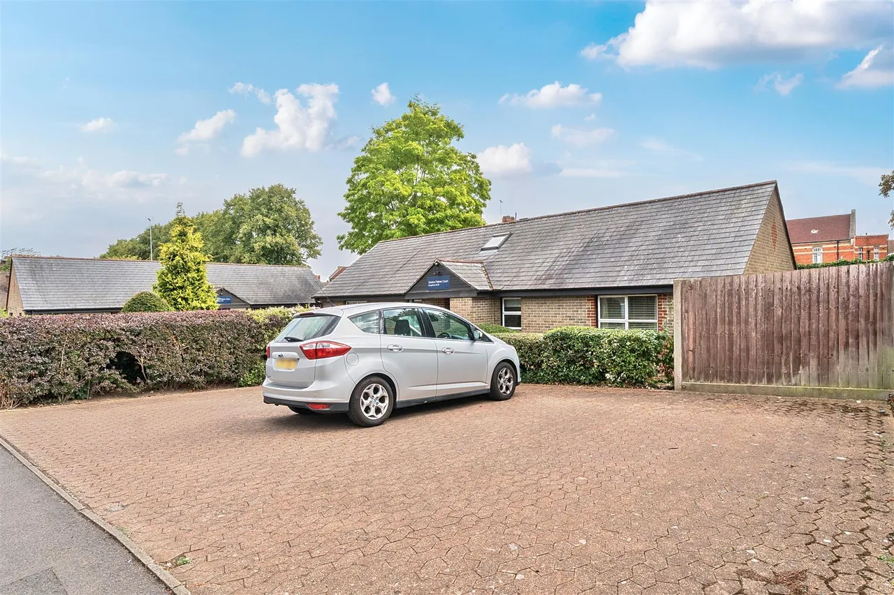 Gordon Palmer Court, Reading, RG30, photo 17
