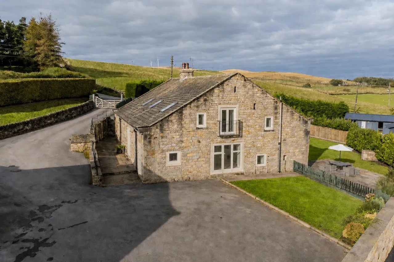 Parkin Lane, Todmorden, OL14, photo 6
