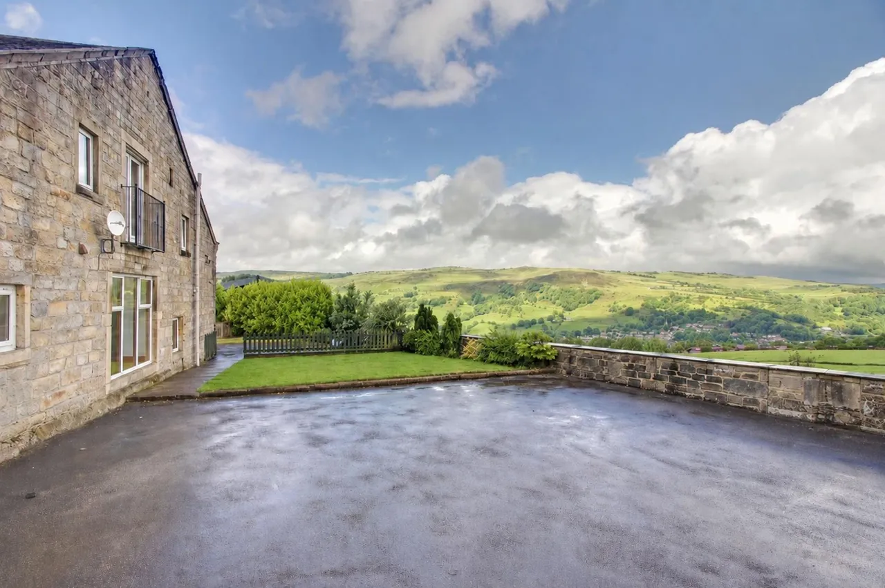 Parkin Lane, Todmorden, OL14, photo 40