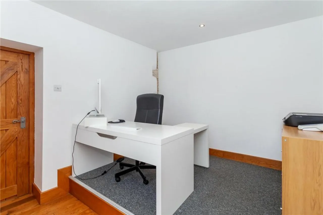 Parkin Lane, Todmorden, OL14, photo 13