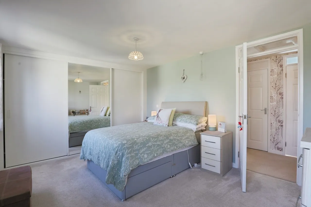 Kingsdale Court, Broadway, WR12, photo 8