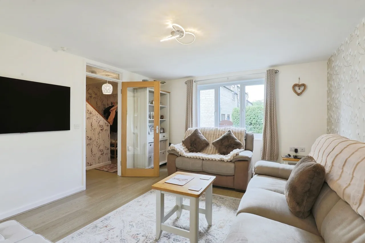 Kingsdale Court, Broadway, WR12, photo 4