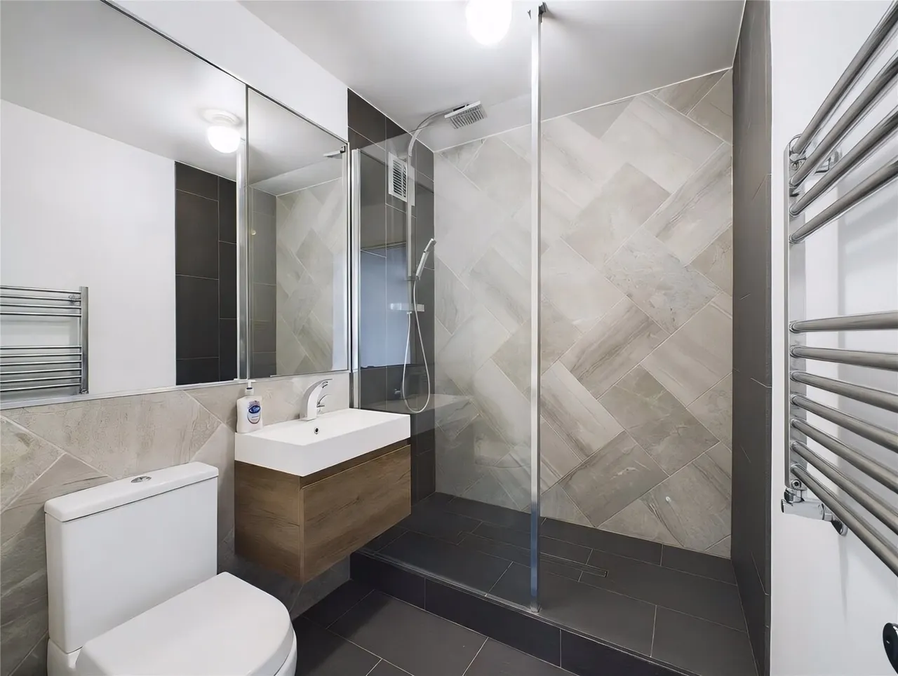 Homer Drive, London, E14, photo 6