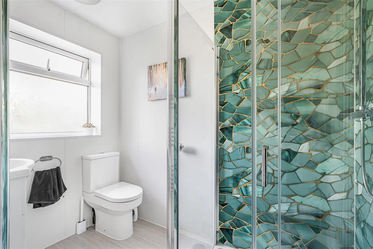 Upper Warren Avenue, Caversham Heights, RG4, photo 15