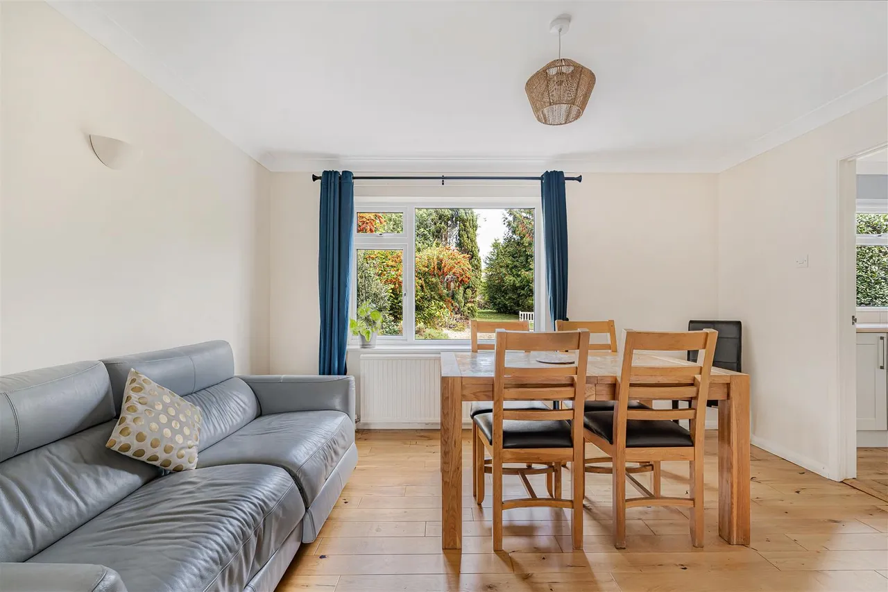 Upper Warren Avenue, Caversham Heights, RG4, photo 38