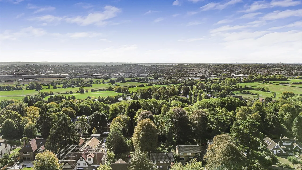Upper Warren Avenue, Caversham Heights, RG4, photo 30