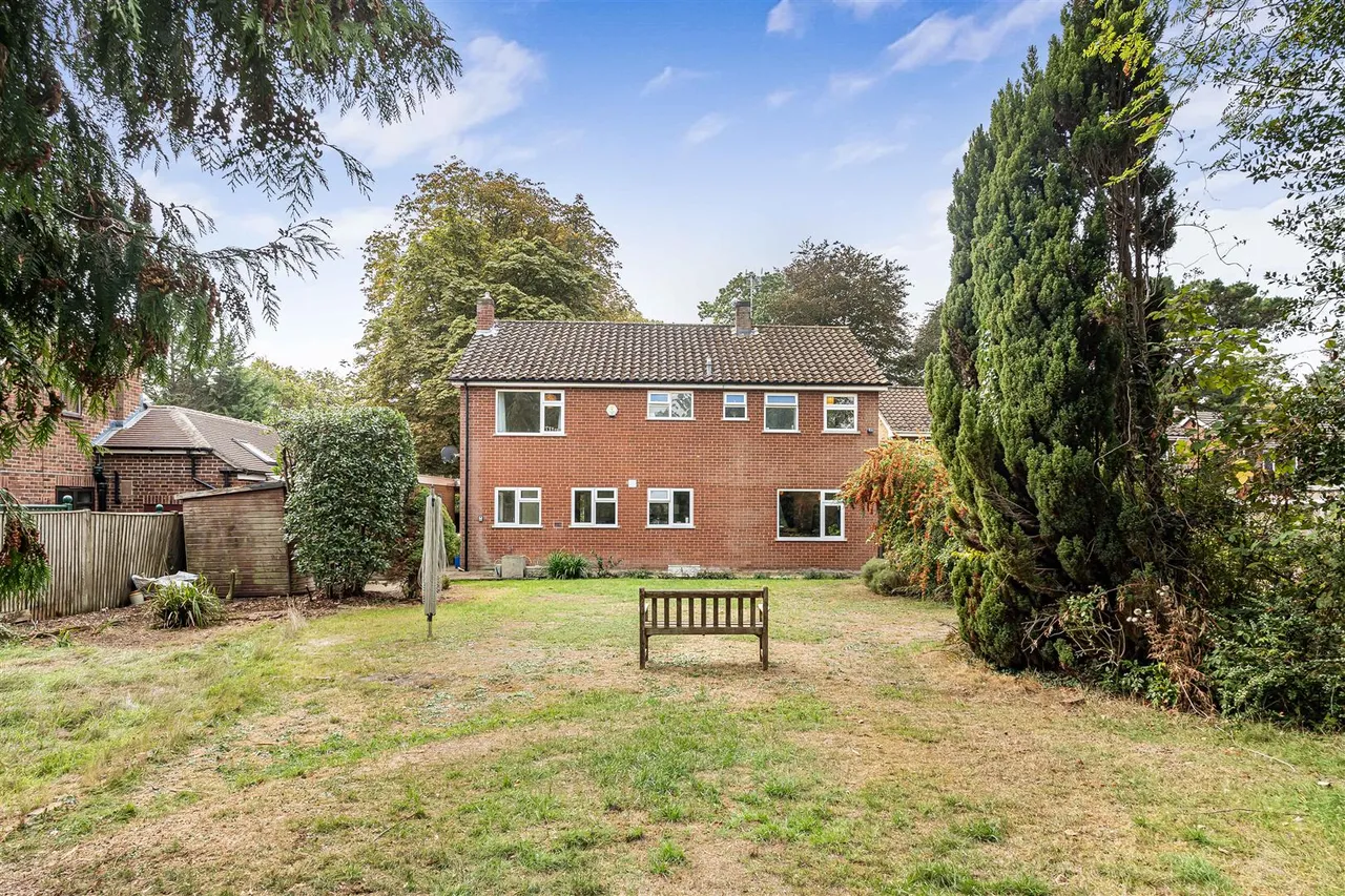 Upper Warren Avenue, Caversham Heights, RG4, photo 34