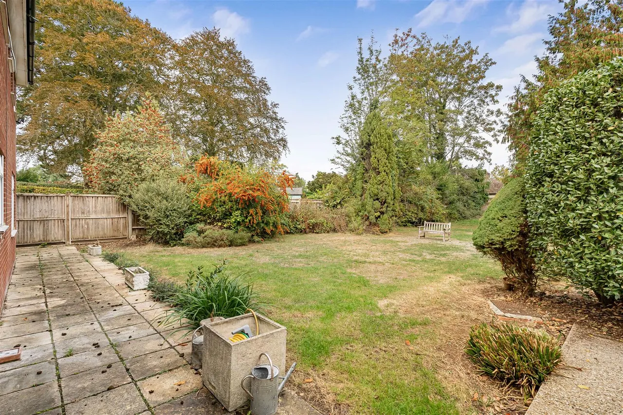 Upper Warren Avenue, Caversham Heights, RG4, photo 16