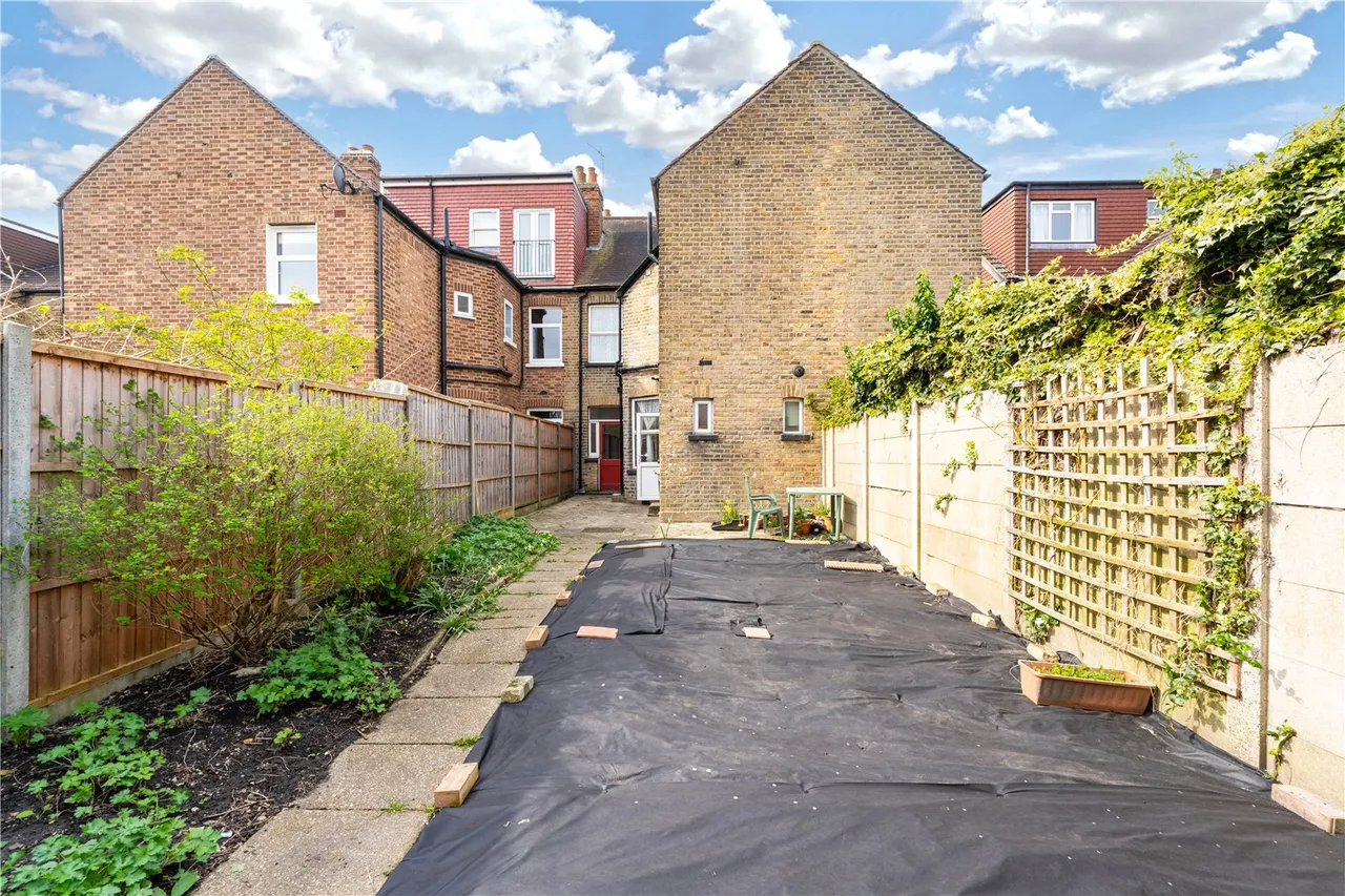 Percy Road, Hampton, TW12 2JW, photo 8