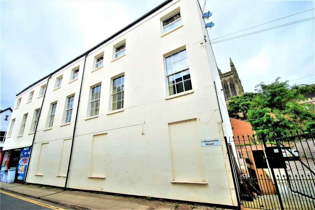 5 bed flat to rent, Gloucester Street, Leamington Spa