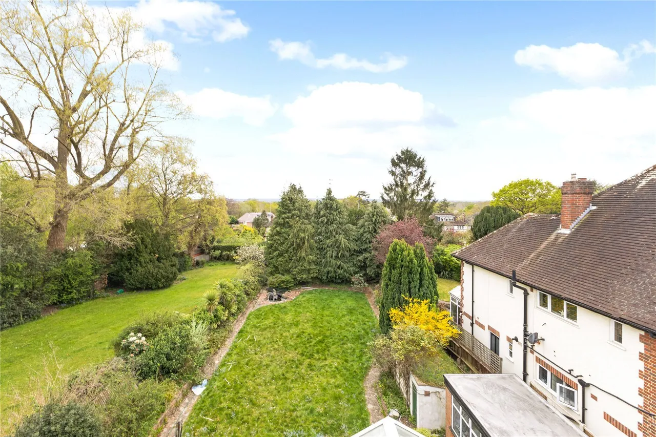 Copse Hill, London, SW20, photo 2