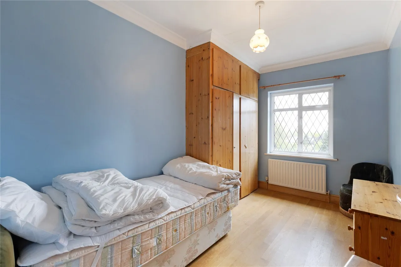 Copse Hill, London, SW20, photo 12