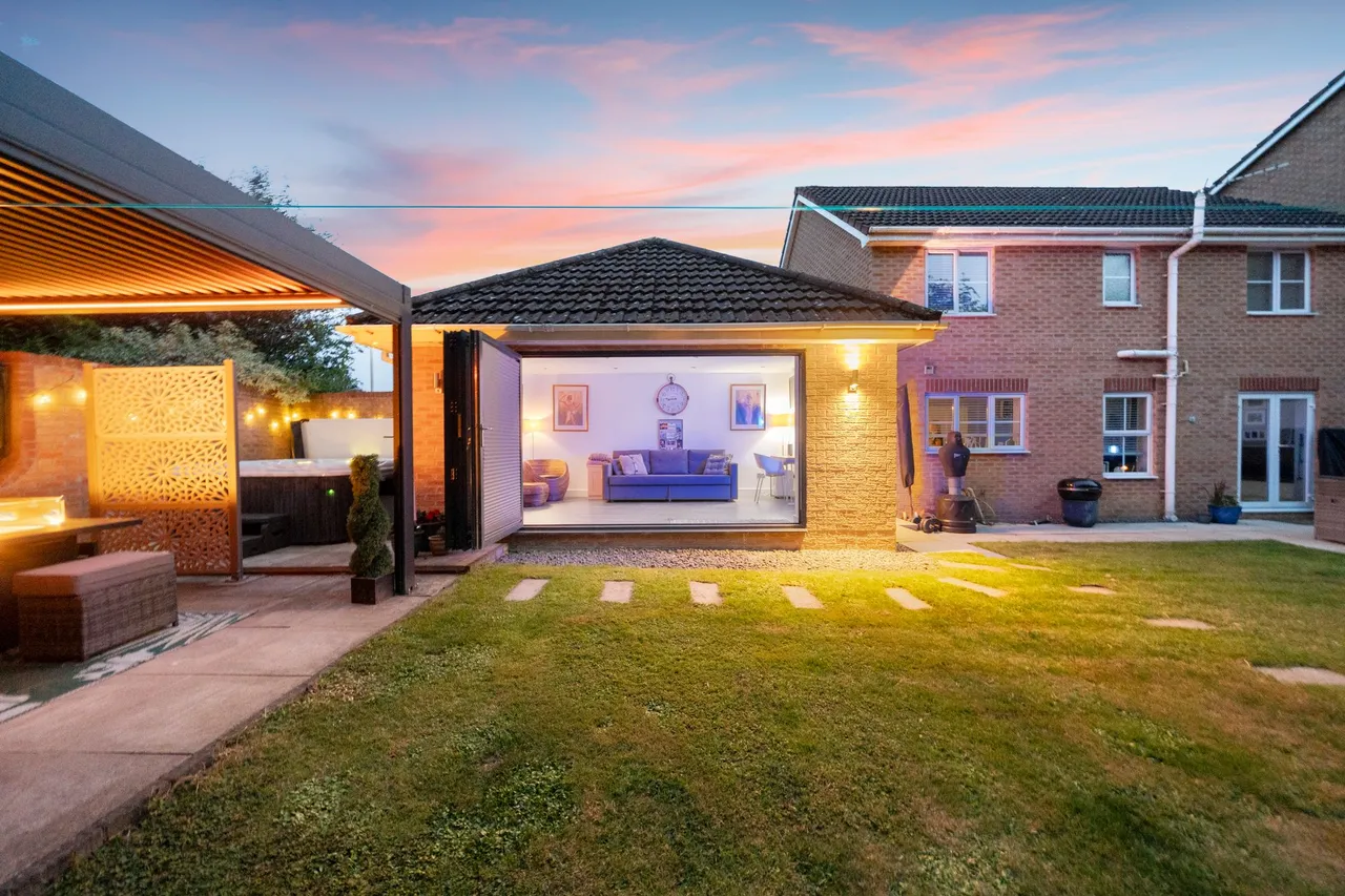 Wateredge Close, Leigh, WN7 3UP, photo 31