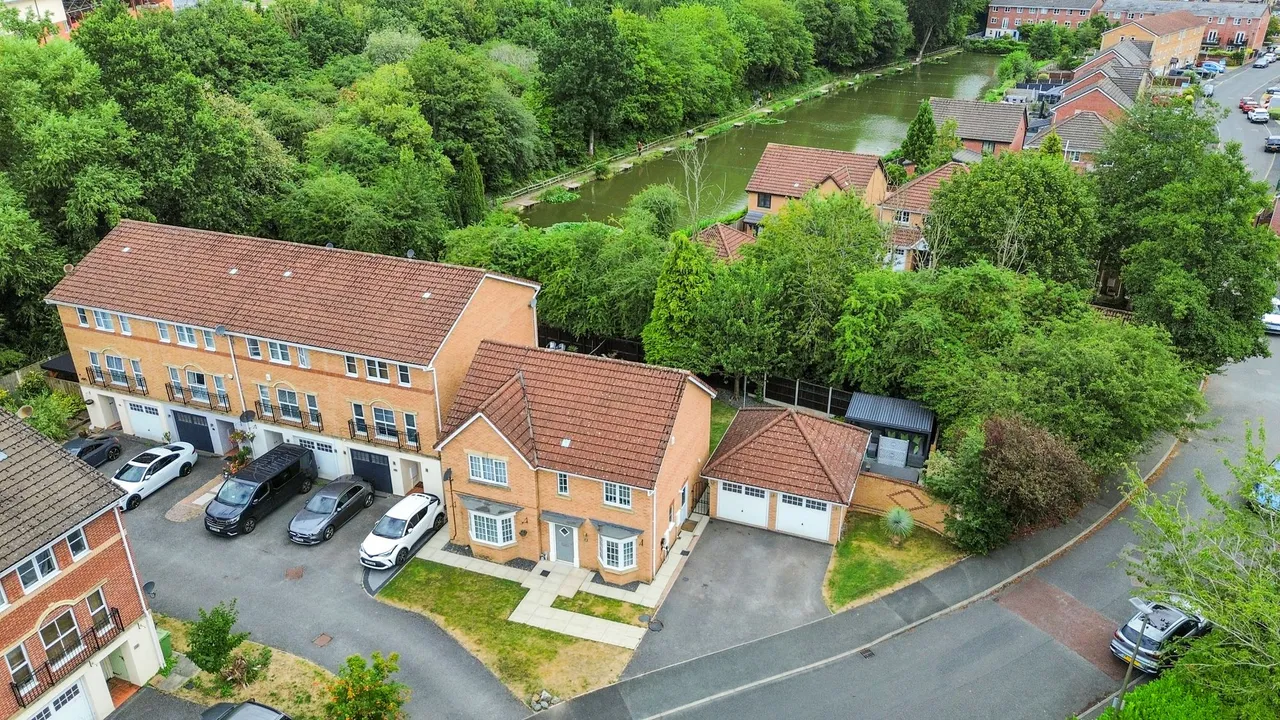 Wateredge Close, Leigh, WN7 3UP, photo 25