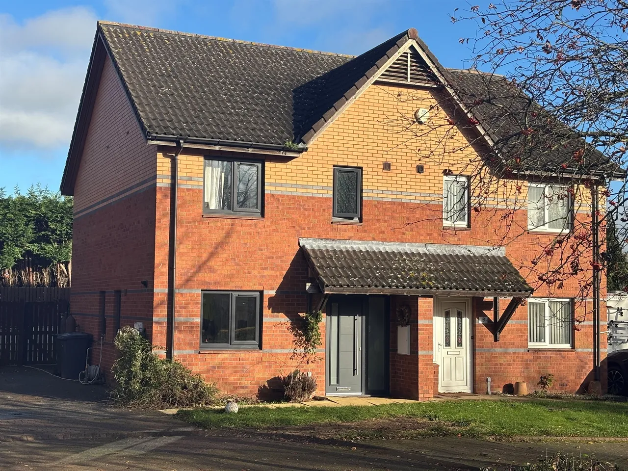 3 bed house for sale — Shining Cliff Court, Bawtry, DONCASTER