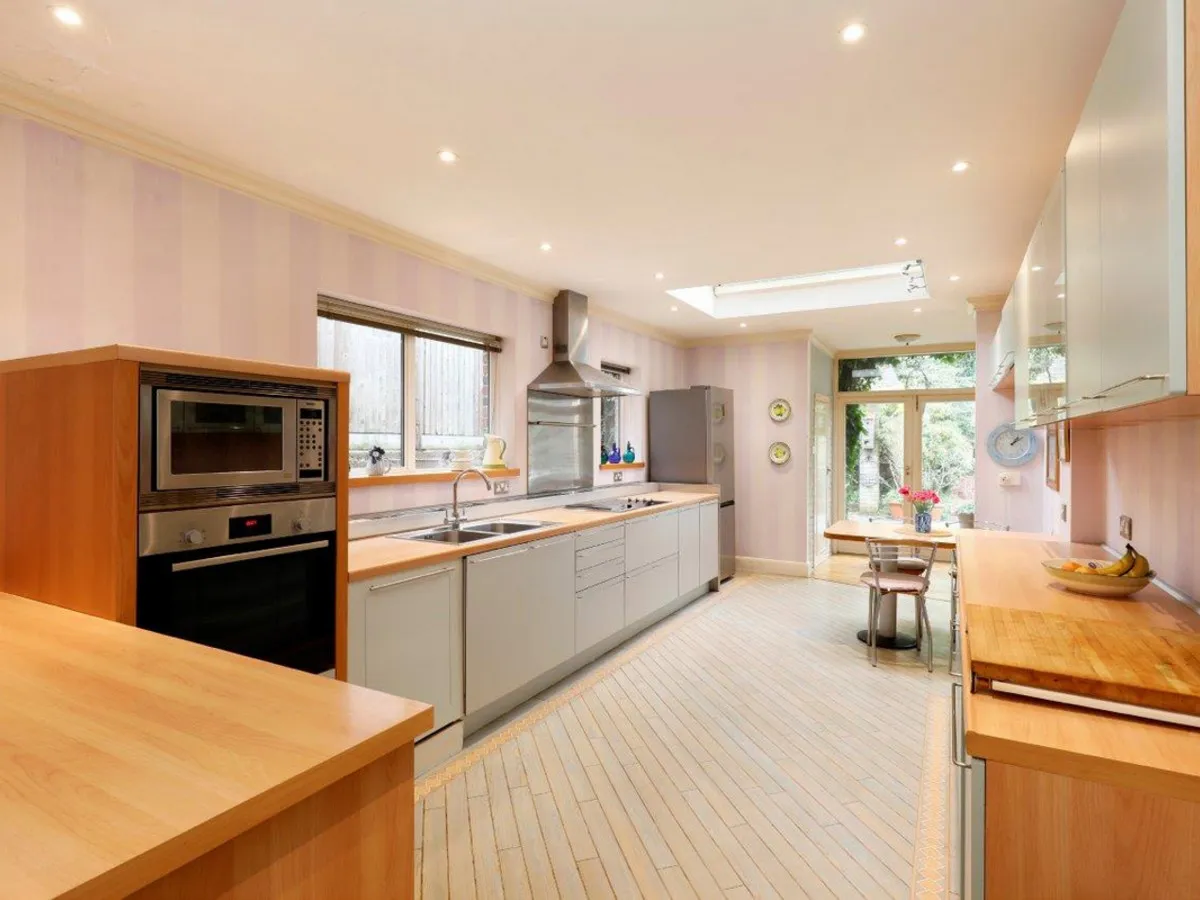 Wool Road, London, SW20, photo 7
