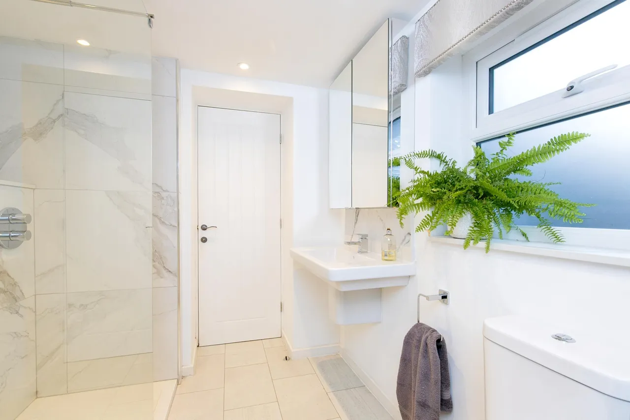 Rosemary Lane, Conwy, LL32, photo 6