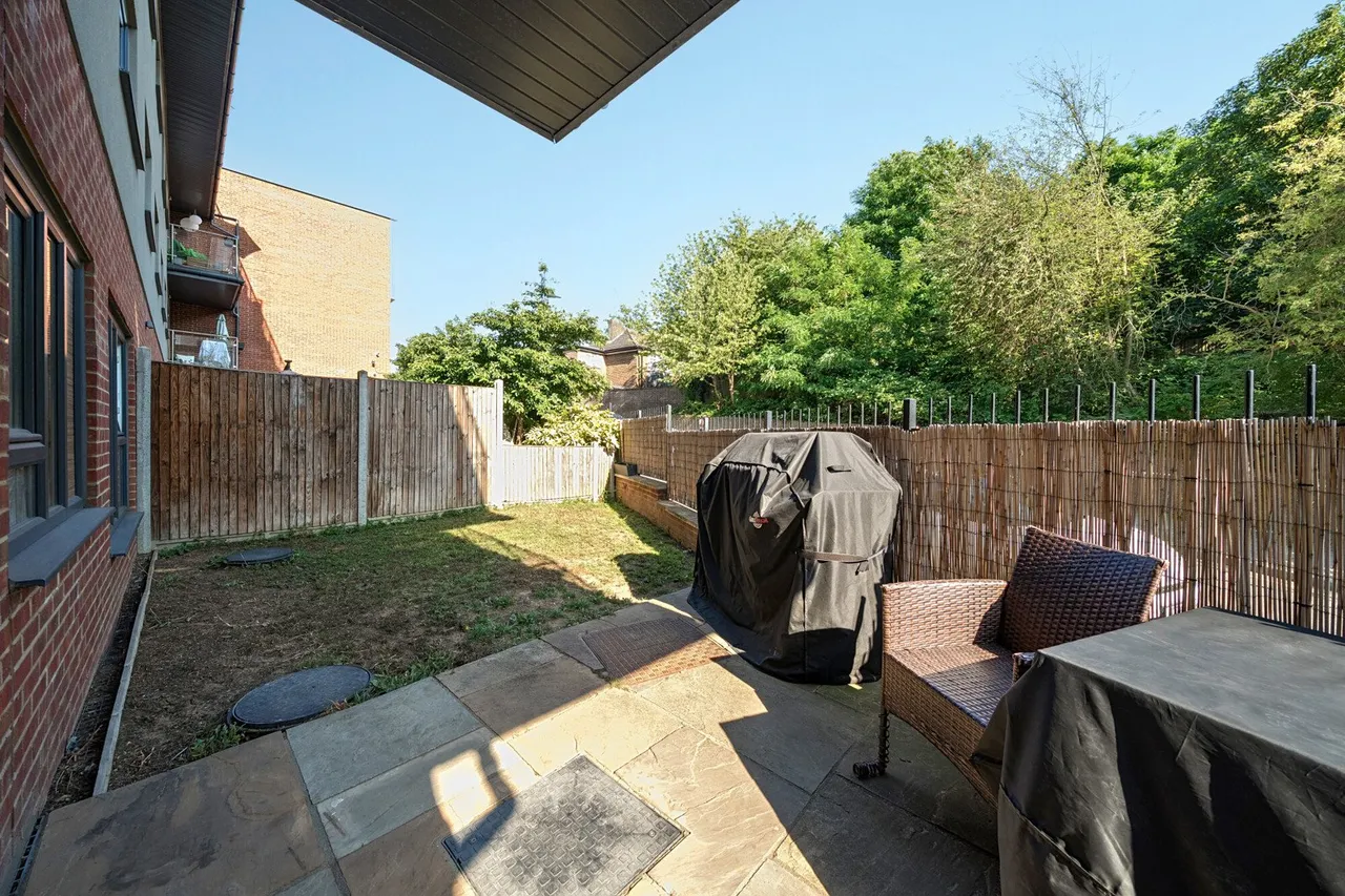 Rectory Place, SE18, photo 11