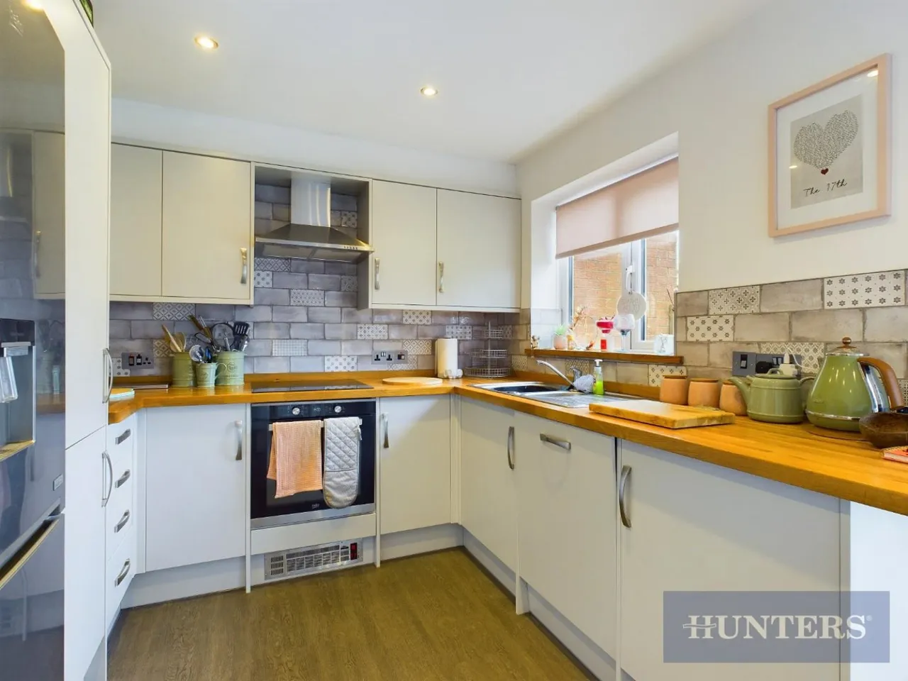 Shire Close, Eastfield, YO11, photo 2