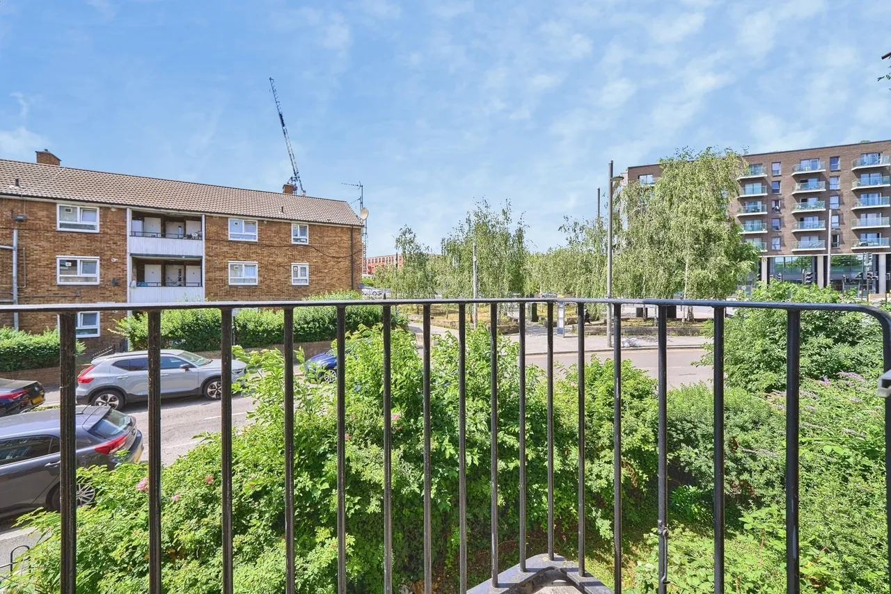 Bisson Road, LONDON, London, E15, photo 3