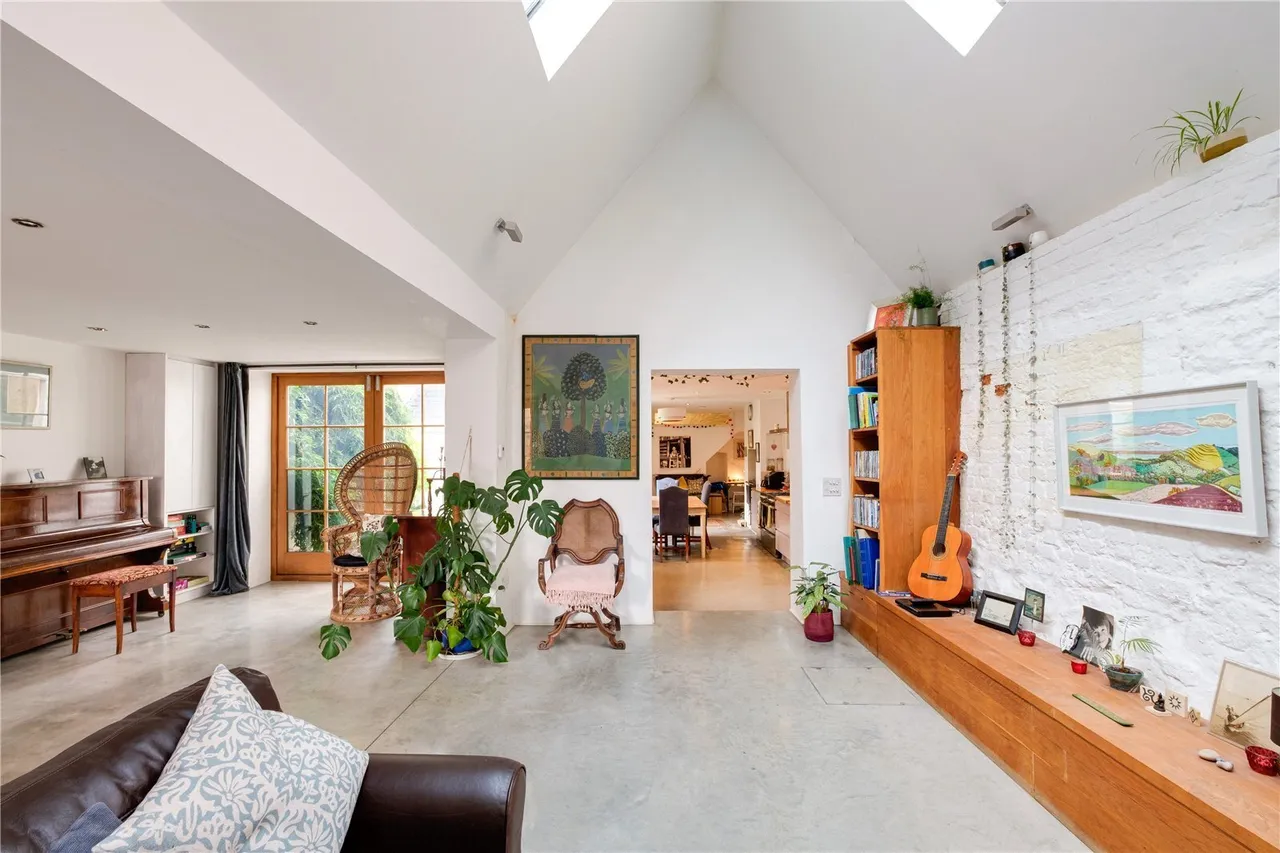 South Street, Bridport, DT6, photo 8