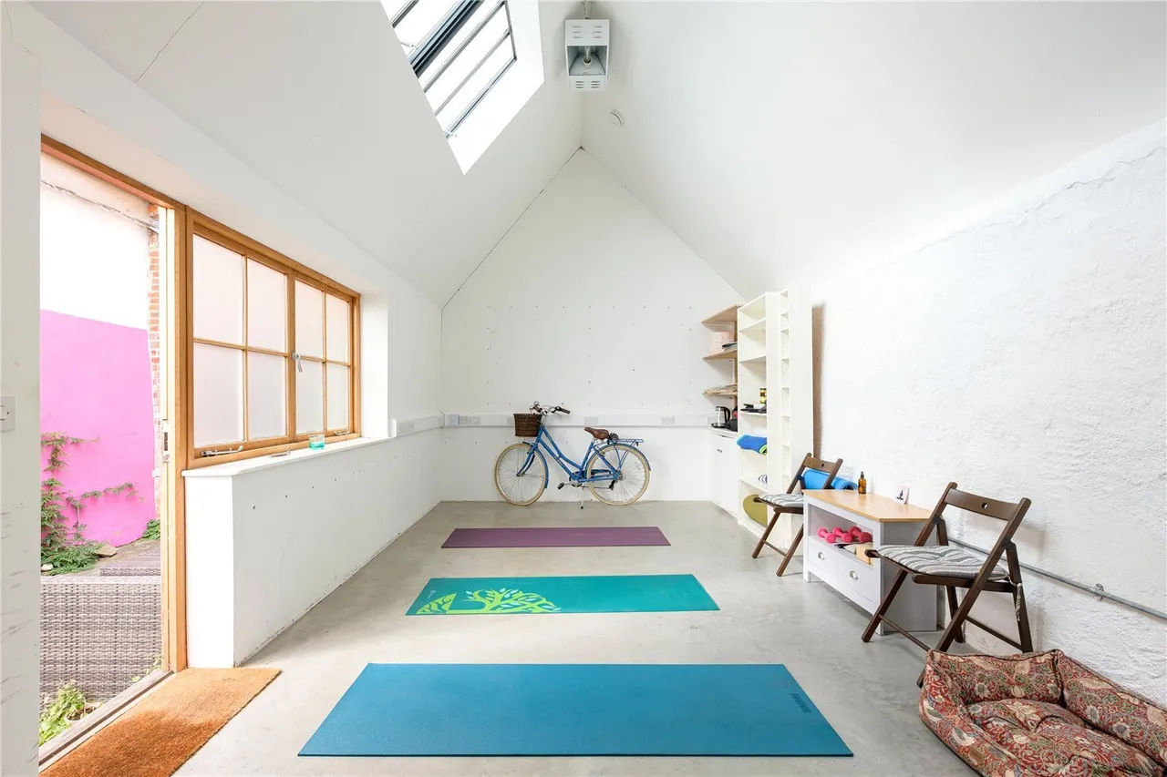 South Street, Bridport, DT6, photo 12
