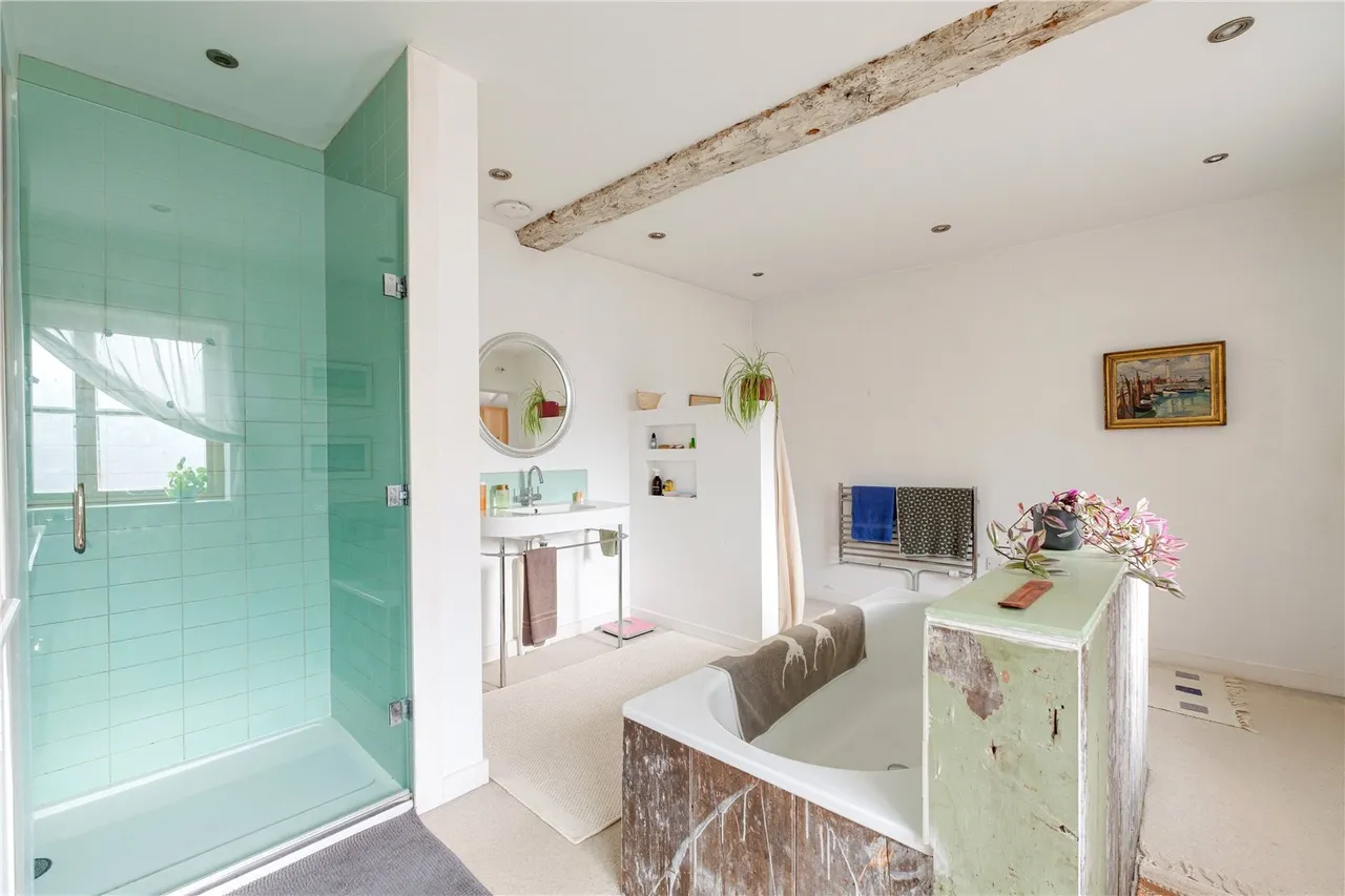 South Street, Bridport, DT6, photo 15
