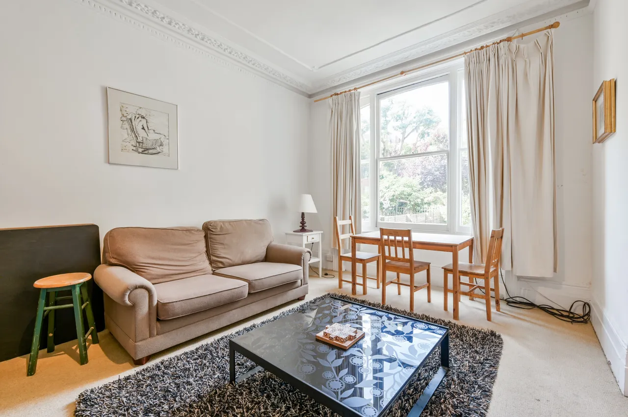 Raised Ground Floor, 6 Glazbury Road, London, photo 2