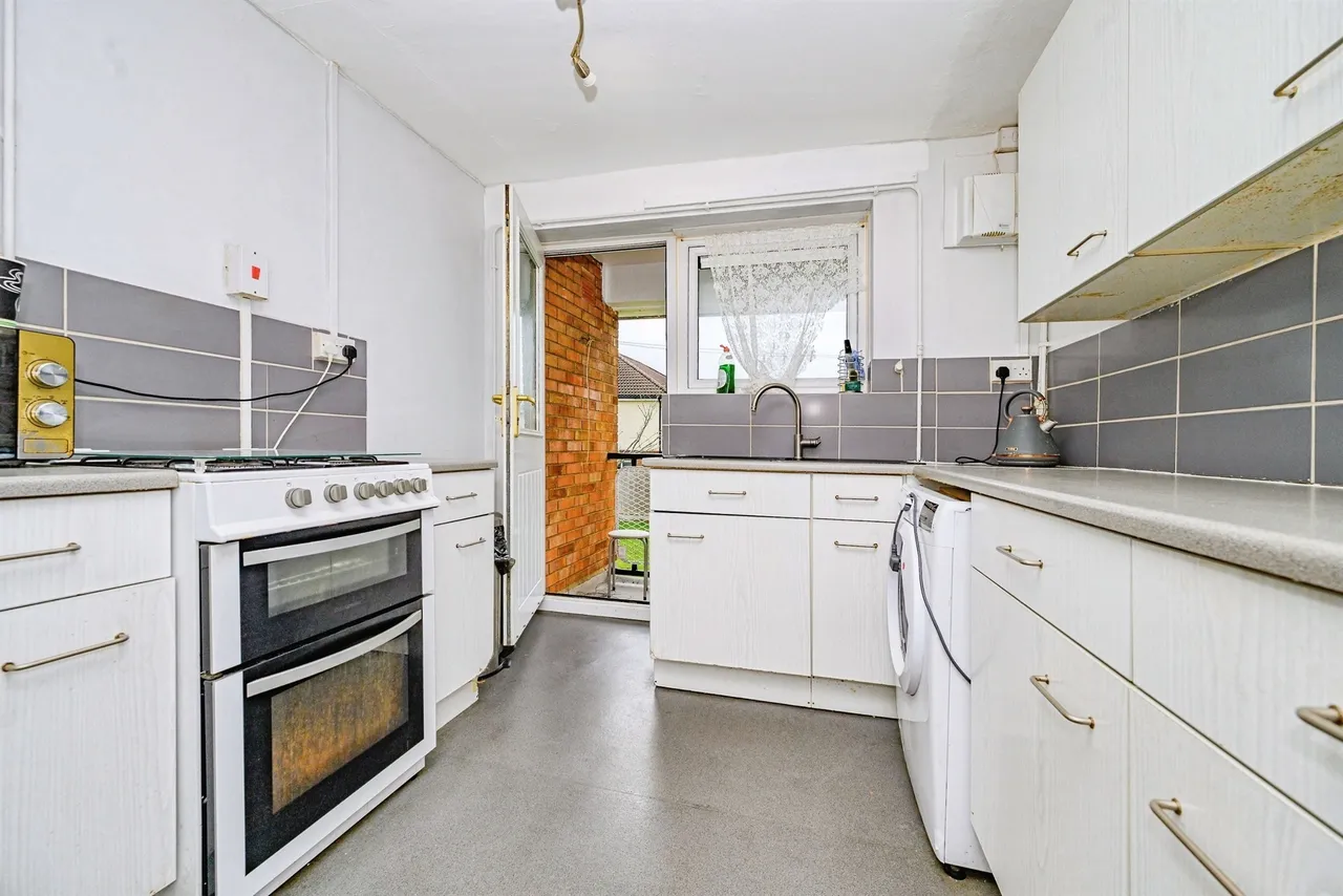 Dewsbury Road, Luton, LU3, photo 13