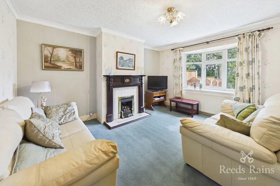 Whitechapel Grove, Scholes, West Yorkshire, BD19, photo 3
